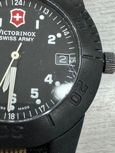 Victorinox swiss army quartz - swiss,