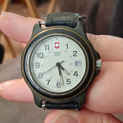 Swiss army made quartz - swiss,